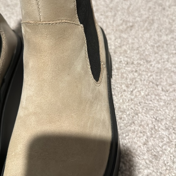 Vagabond Lug Boots - Picture 7 of 7